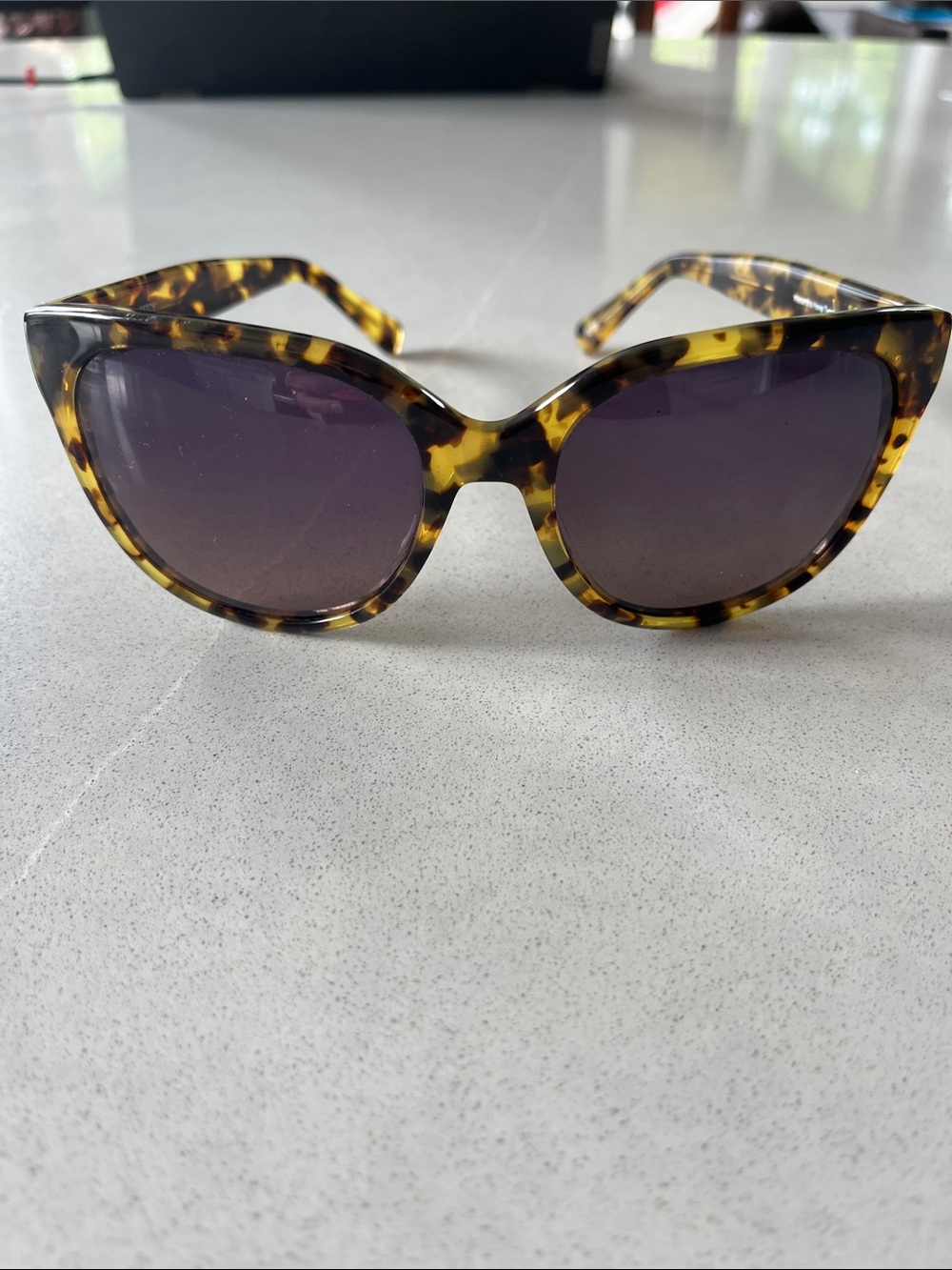 Fetch Brand Classic Tortoiseshell Cat-Eye Sunglasses for Women
